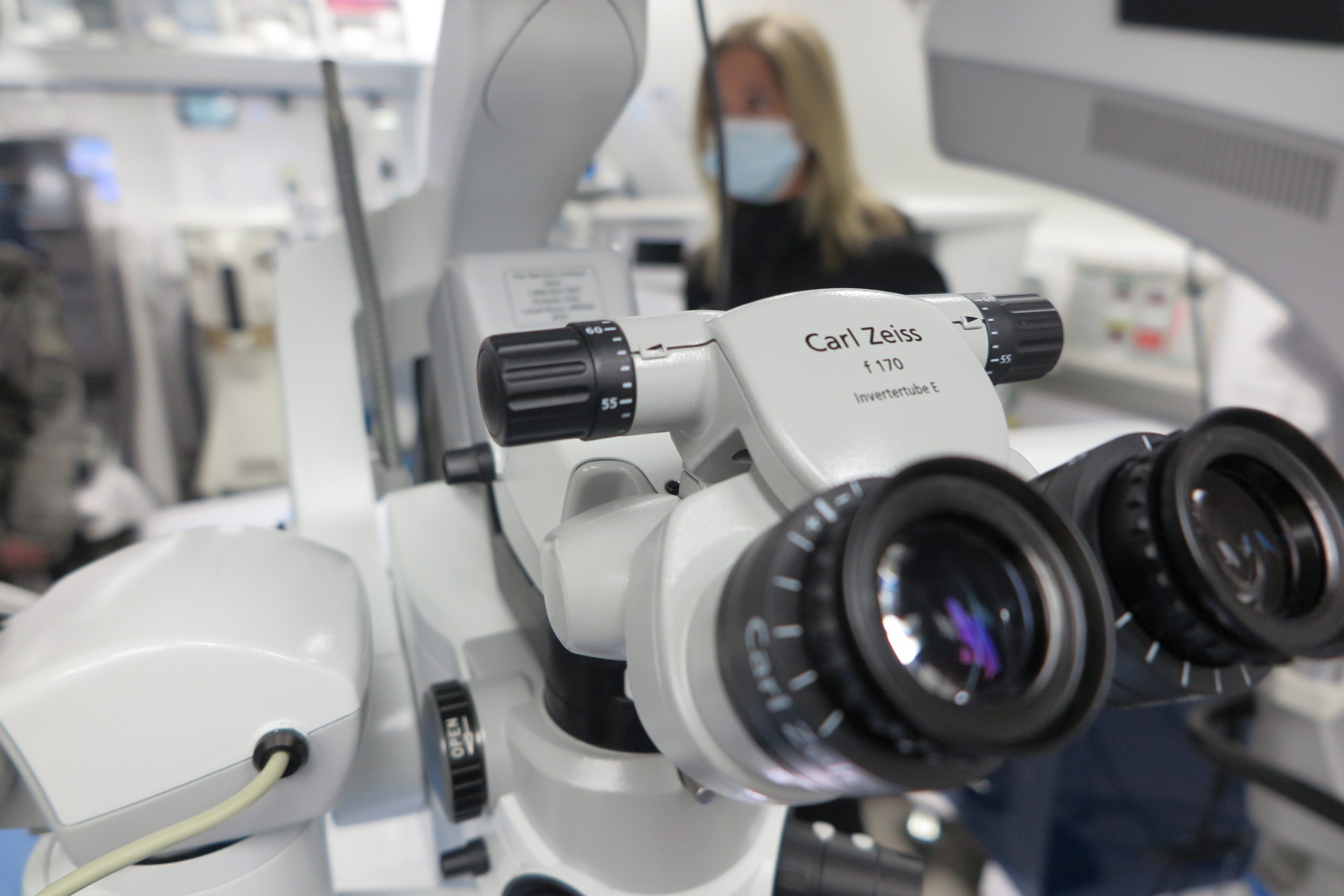 空飛ぶ眼科病院orbisに感動！ 関西国際空港で日本初公開。 - メガネの